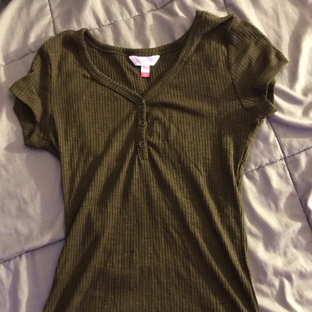 green three button t-shirt